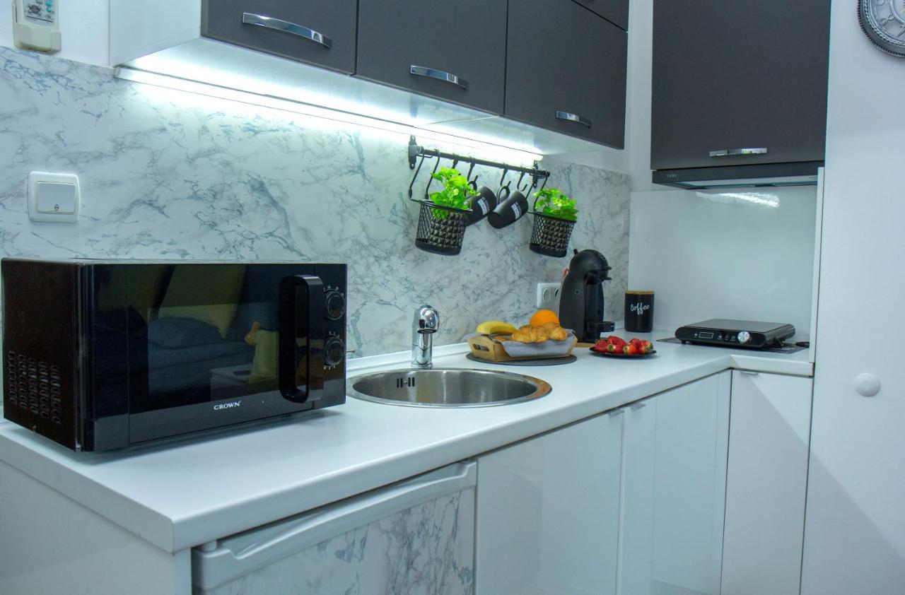 Black Sea Narcissus - Quiet Studio With Amazing Sea View Varna Exterior foto