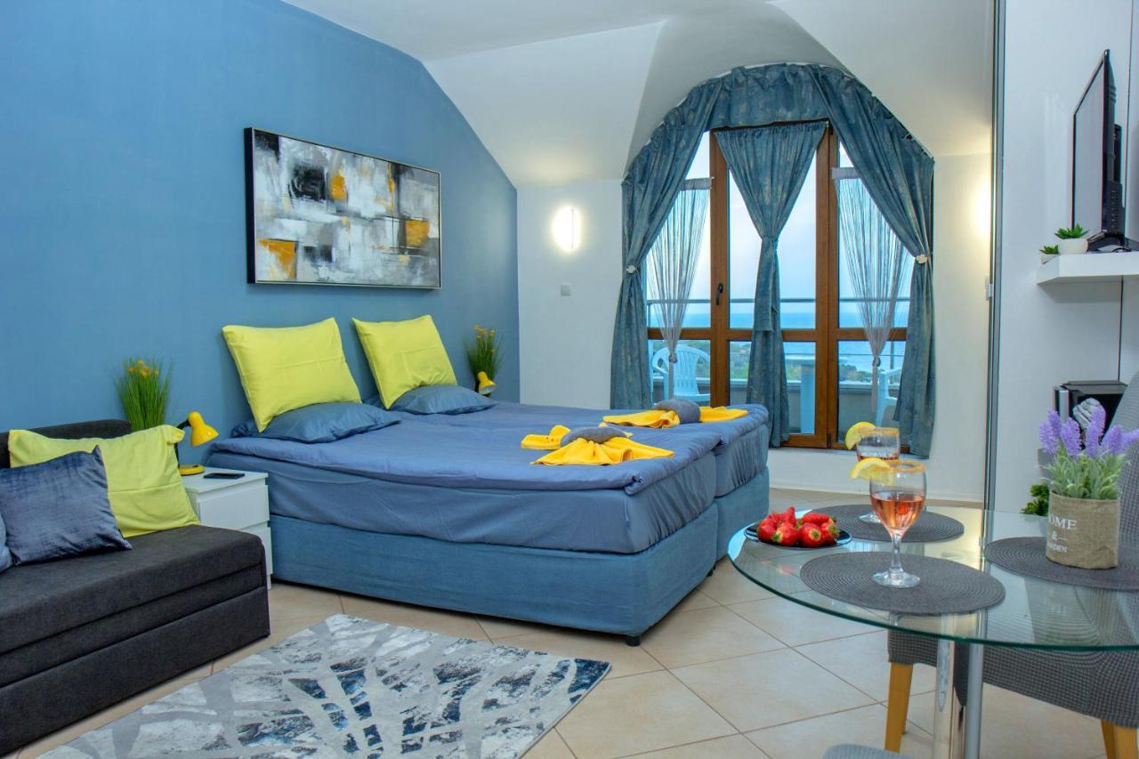 Black Sea Narcissus - Quiet Studio With Amazing Sea View Varna Exterior foto